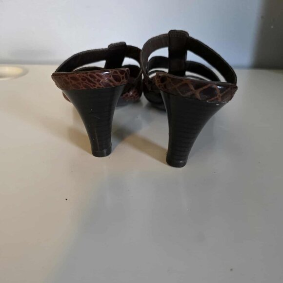 EUC A2 by Aerosoles Powprika Heel Sandlas/Mules Brown/Bronze - Picture 5 of 7